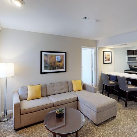 Chase Suite Hotel Newark Fremont Экстерьер фото