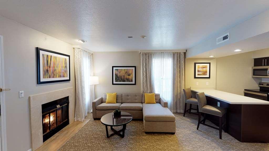 Chase Suite Hotel Newark Fremont Номер фото