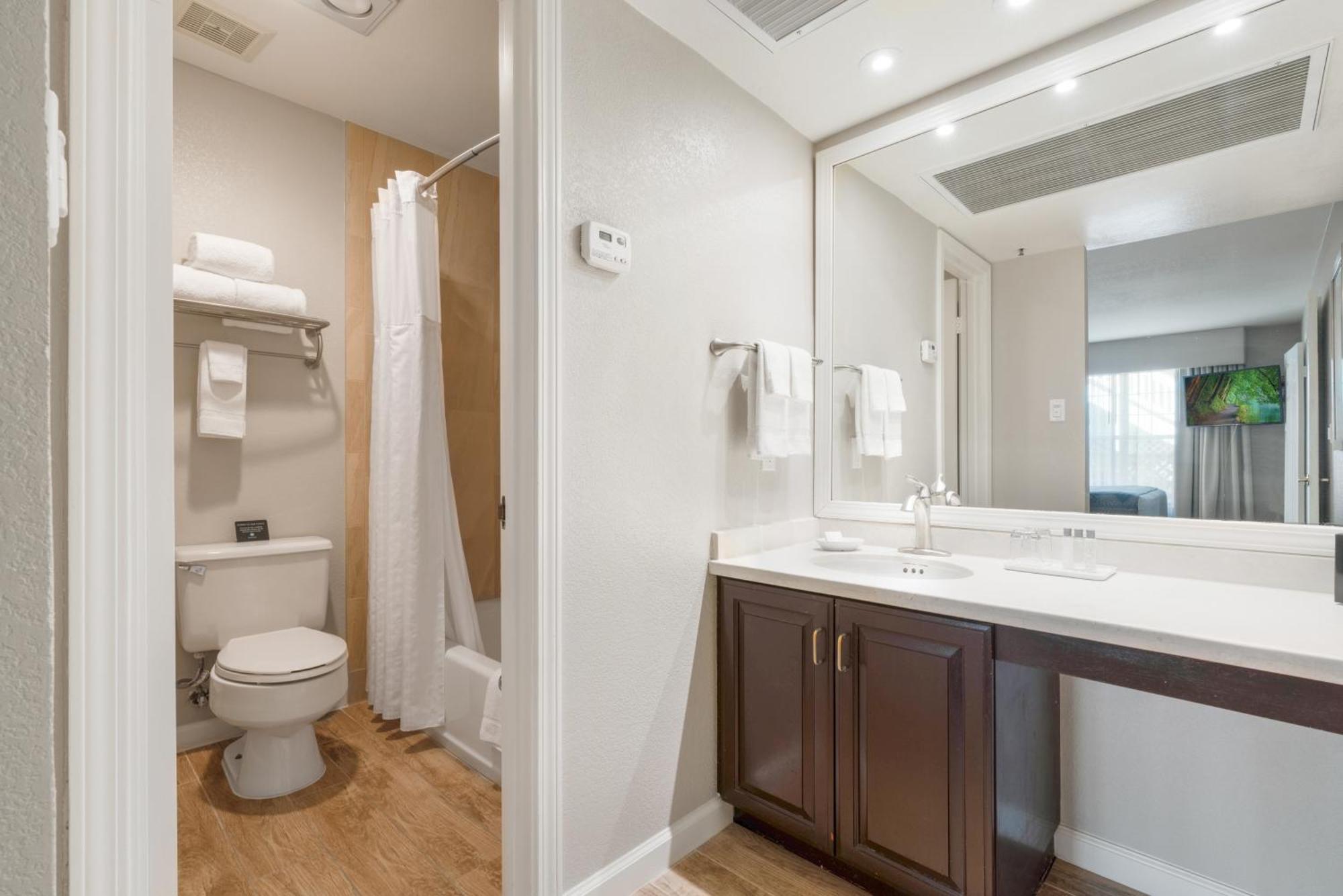 Chase Suite Hotel Newark Fremont Экстерьер фото