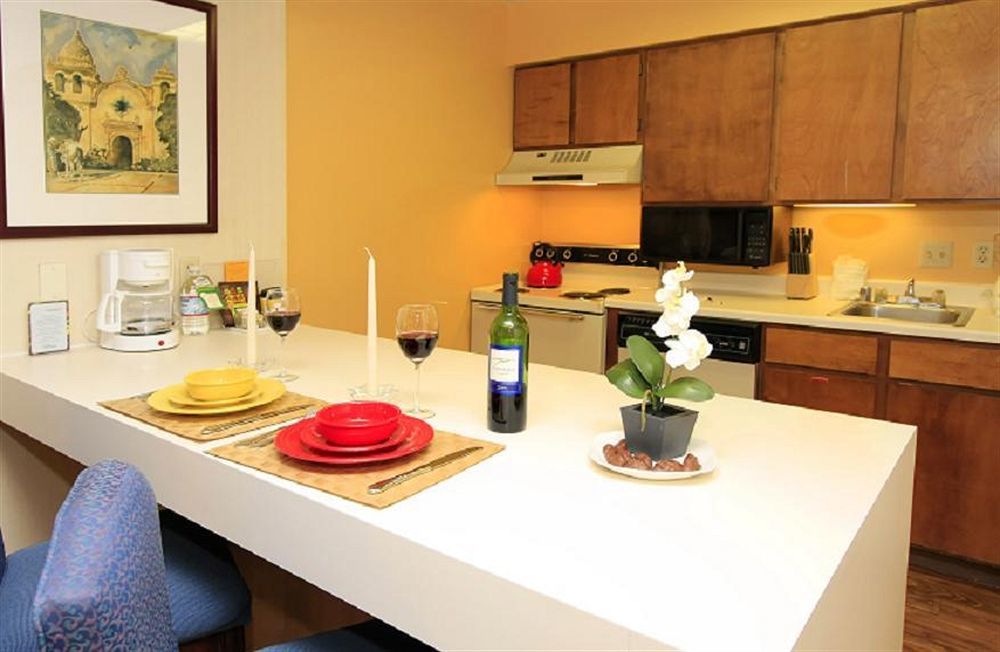 Chase Suite Hotel Newark Fremont Номер фото