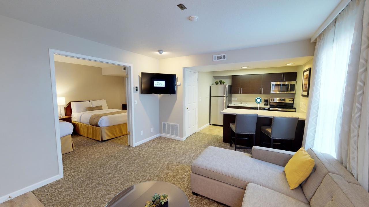 Chase Suite Hotel Newark Fremont Экстерьер фото